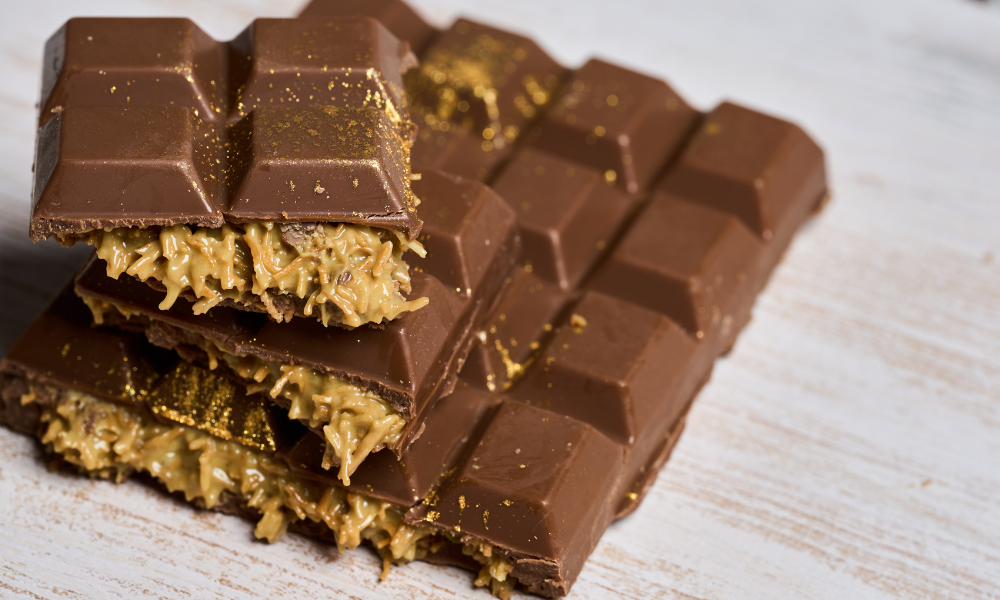 Discover the Viral Dubai Chocolate Bar Recipe with Pistachio Knafeh