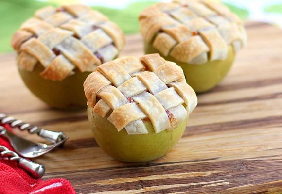 Apple-Lattice Pies
